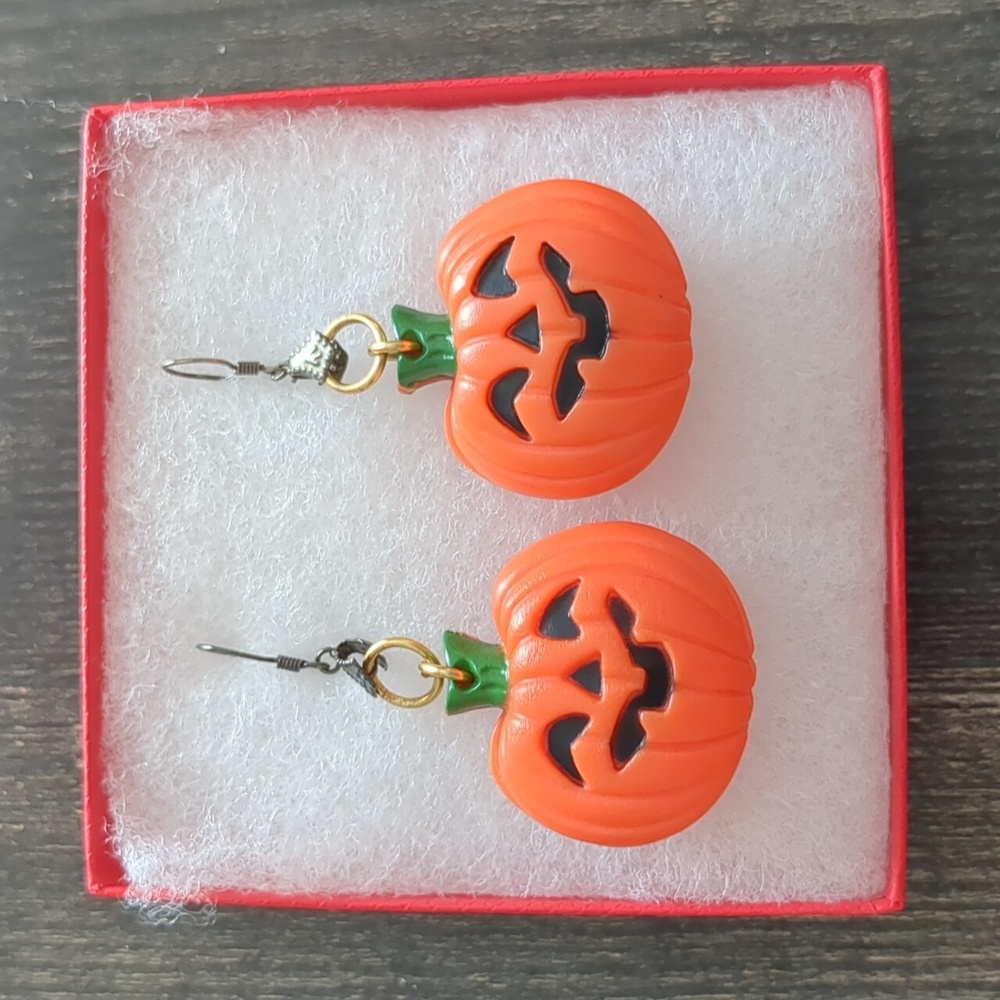 Vintage 3D Pumpkin Jack O Lantern Dangle Earrings
